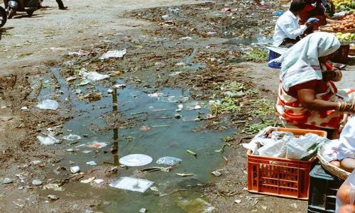 Sewage stench at Rythu Bazaar