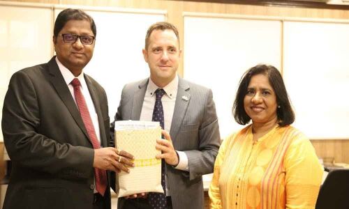 Canadian delegates call on EFLU VC