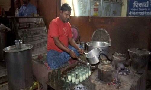 LS polls: Chai and charcha at Pappus tea stall in Varanasi