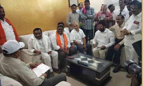 Renovate Peddapalli railway station: MLA K Chander Patel