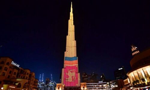 Dubais Burj Khalifa lights up with Sri Lanka flag