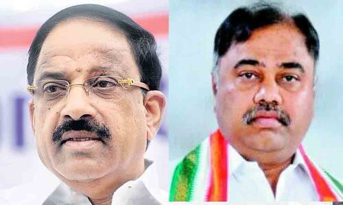 Rebel trouble for TRS as many file papers for Parishad polls