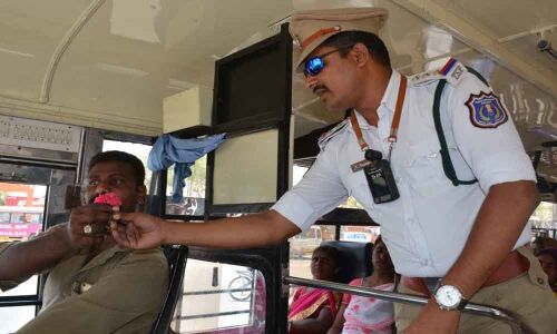 Inspiring RTC drivers to halt at bus bays