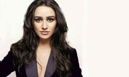 Shraddha sings Tum hi ho from Aashiqui 2