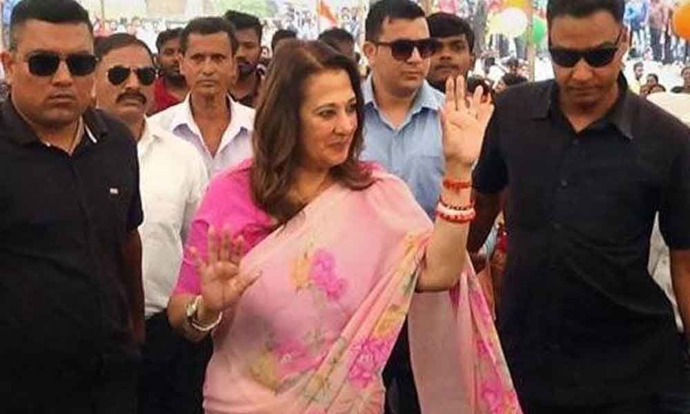 I will be delighted if Mamata becomes PM: Moon Moon Sen