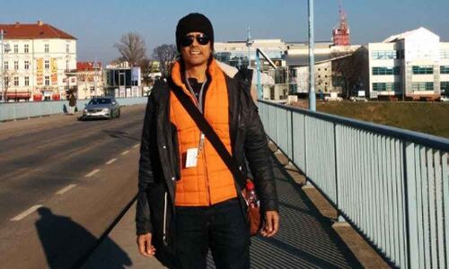 Nagesh Kukunoor officially enters Tollywood