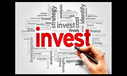 Flamboyant politicians show cautious investment behaviour