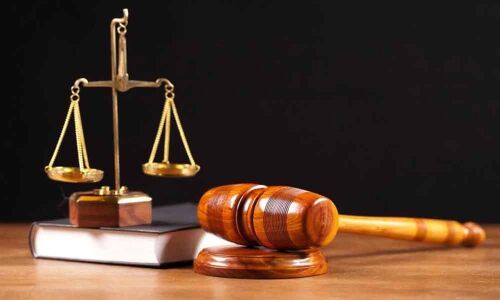 Bouquets, brickbats for the apex court