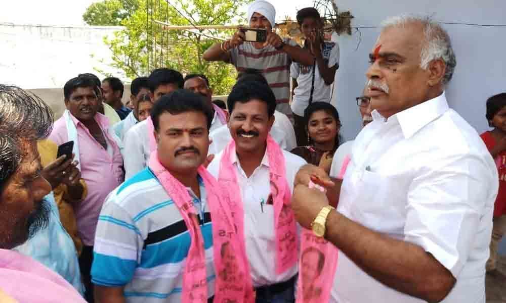Let TRS victory wave continue in ZPTC, MPTC polls in Kagaznagar