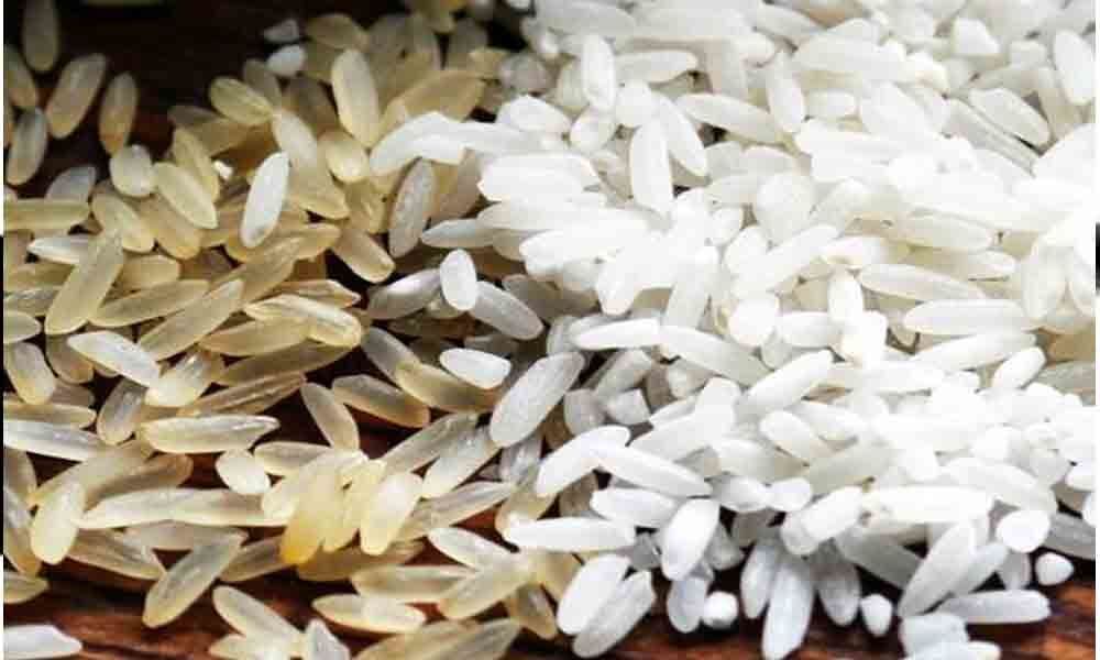 Rice adultered with plastic grains creates flutter in Kollapur