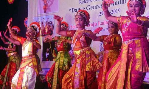 300 artistes showcase talent on International Dance Day