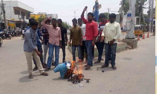 Saffronites steal the show in Mahbubnagar