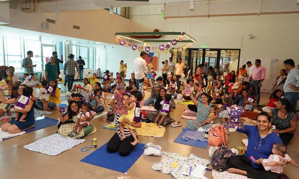 More than 1000 Parents go sustainable in an attempt to create a new record at the Great Cloth Diaper Change event