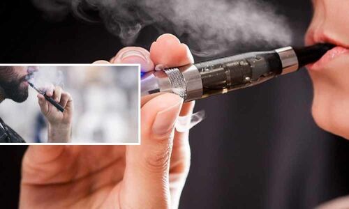 Quitting cigarettes may cut bladder cancer risk in women: Study