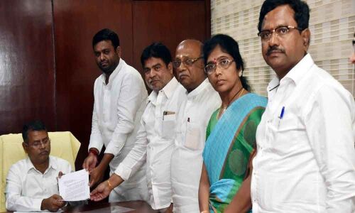 Election Commission supports RO over nomination rejection