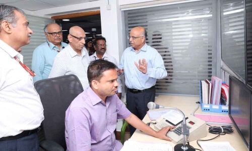 E S L Narasimhan visits Sanchalan Bhavan