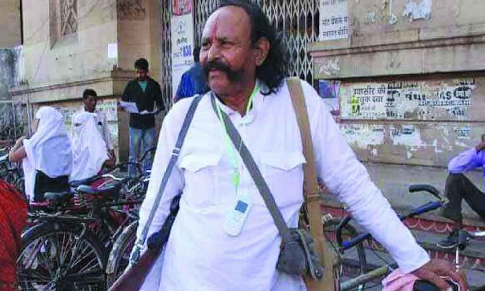 A rebel who vows to protect people from dacoits in society