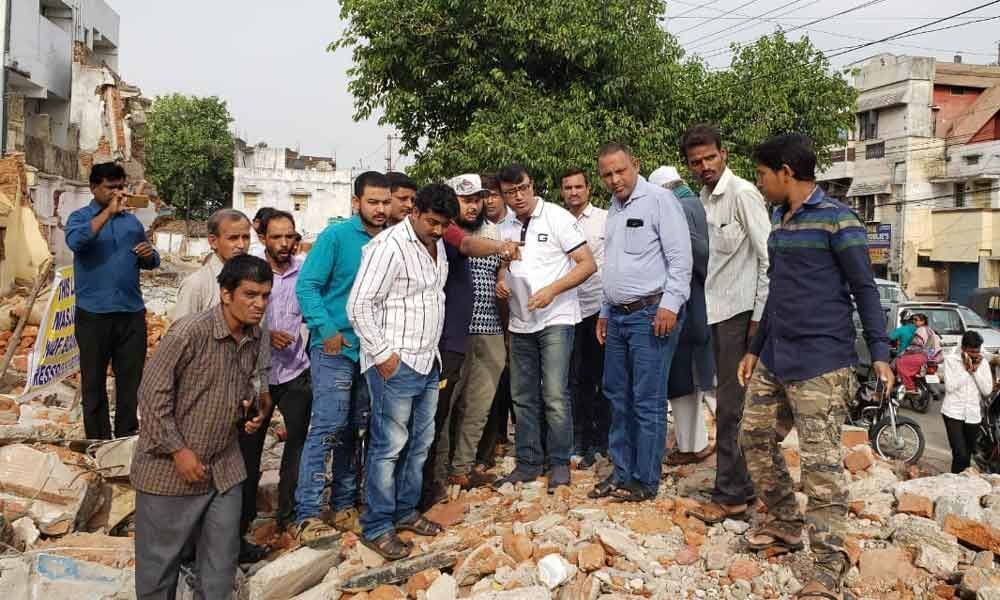 200-yr-old masjid razed; MIM, MBT condemn act