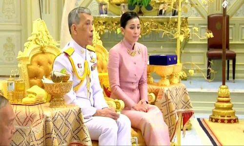 Thailand King Marries Bodyguard In Surprise Wedding Ahead Of Coronation