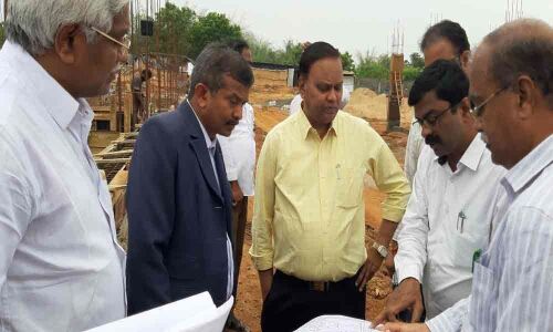 Expedite building works, AKNU V-C to contractor