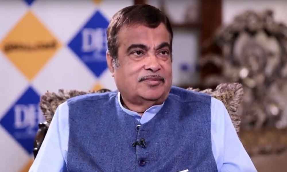 Congress cause of poverty, Rahul cant end it, claims Nitin Gadkari
