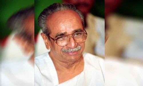 Ex-Kerala Minister Vishwanatha Menon dead