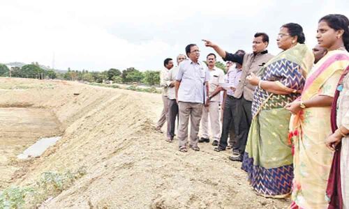 Groundwater depleted in city colonies as tank remains dry