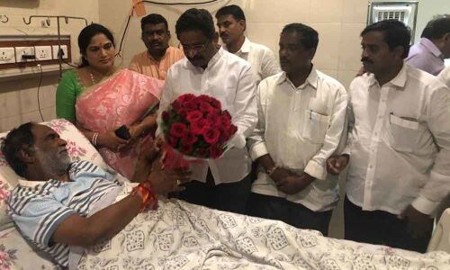 BJP leader Kantha Rao calls on Dr Lakshman
