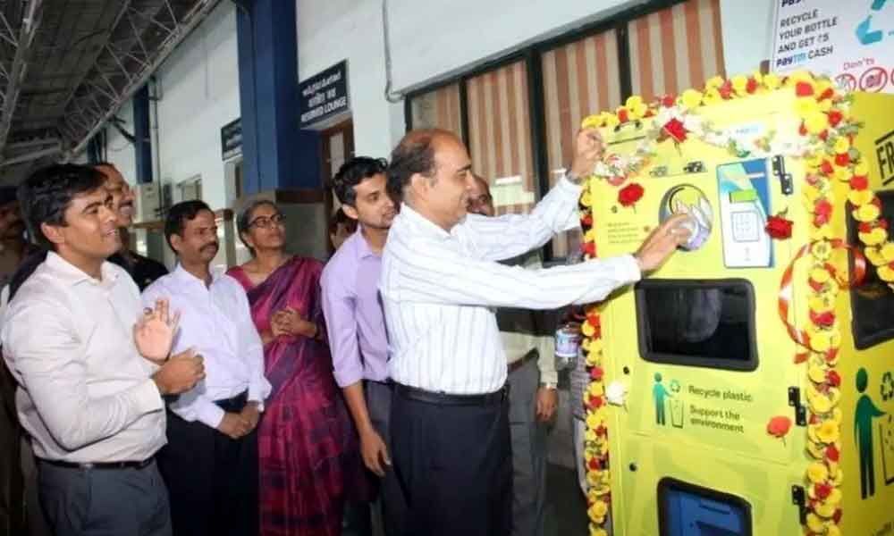 SCR installs bottle shredding machines at railway stations