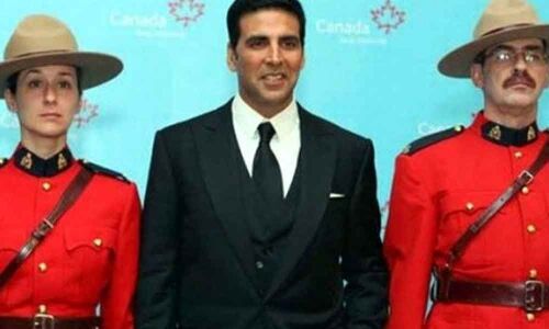 ​I Am A Canadian Citizen, Akshay Kumar Issues A Statement