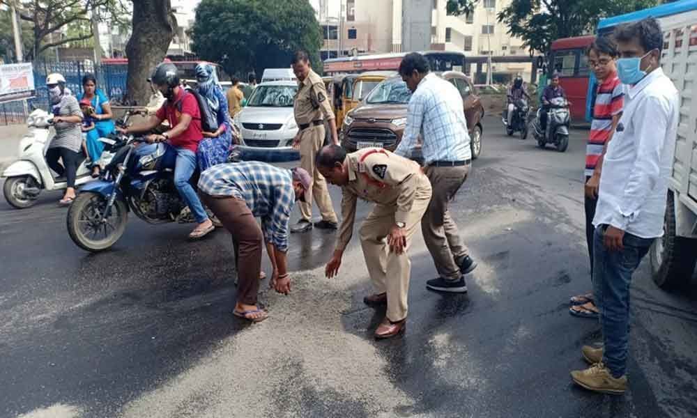 Slippery Road: Cops swing into action