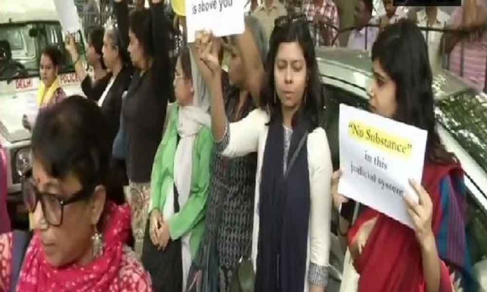 Women among 55 protesters detained for staging protest outside Supreme Court