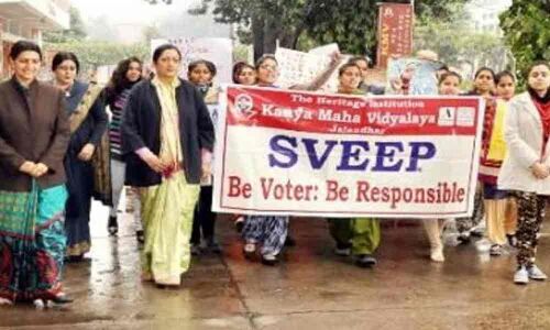 Delhi poll officials appeal to voters in innovative ways