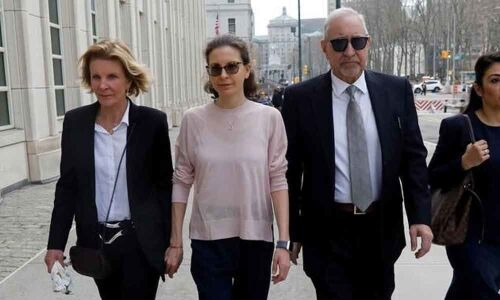 Sex cult founder could get lifer at New York trial