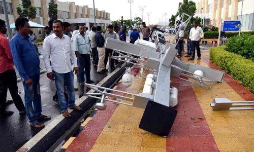 HC canteen roof blows off, woman injured