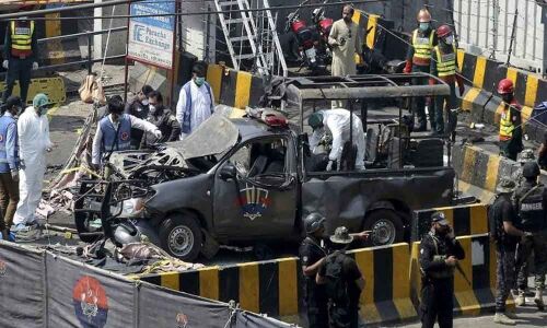 8 killed, 25 injured in an explosion near Data Darbar in Paks Lahore