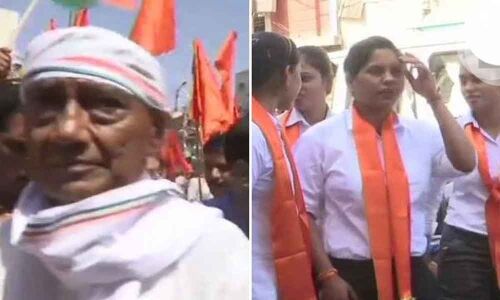 No one has copyright on saffron: Digvijaya Singh