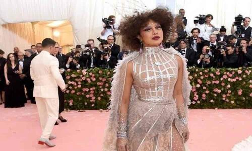 Priyanka Chopra Jonas steals the thunder