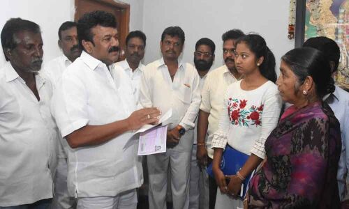 Talasani Srinivas promises all help to Anamikas kin