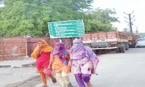 Bhadradri boils at 440C; Six succumb to sunstroke