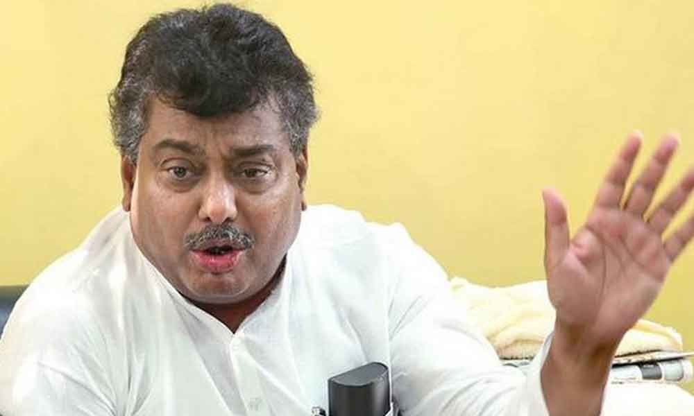 Siddaramaiah downplays remarks of aides battling for me : Home Minister M.B. Patil