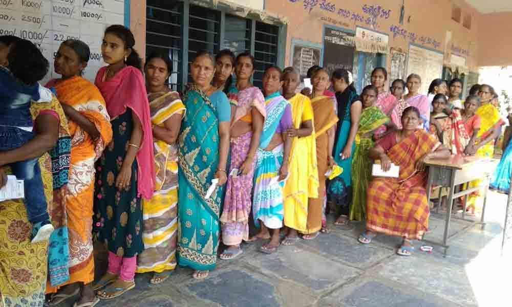2nd phase Parishad polls: 314 candidates to test their luck today