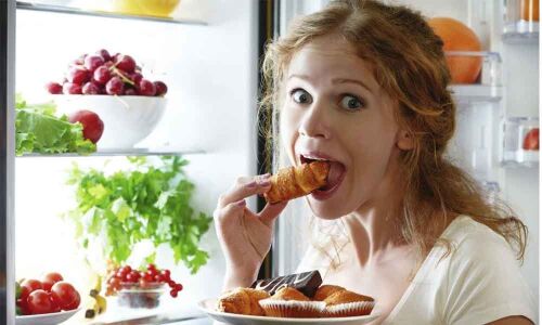 Psychological distress associated with emotional eating and obesity