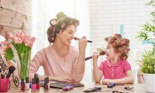 Unfathomable love of mom : Its time to feel it again