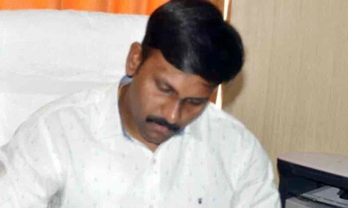 People advised to stay indoors in noon hours