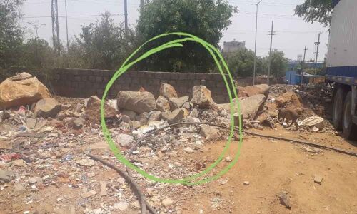 Officials colluding with squatters, alleges public