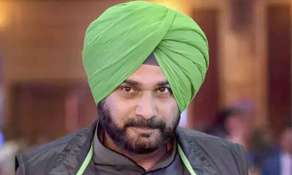 Sidhu calls BJP kaale angrez, asks people to vote them out of power