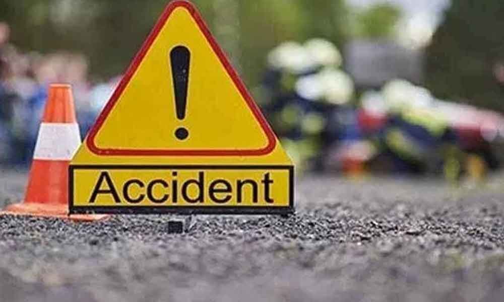 2 killed after car rams into culvert in Suryapet