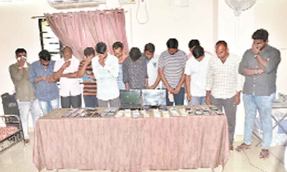 Cricket betting racket busted, 13 arrested