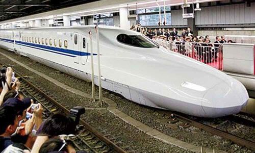 Japan tests worlds fastest bullet train